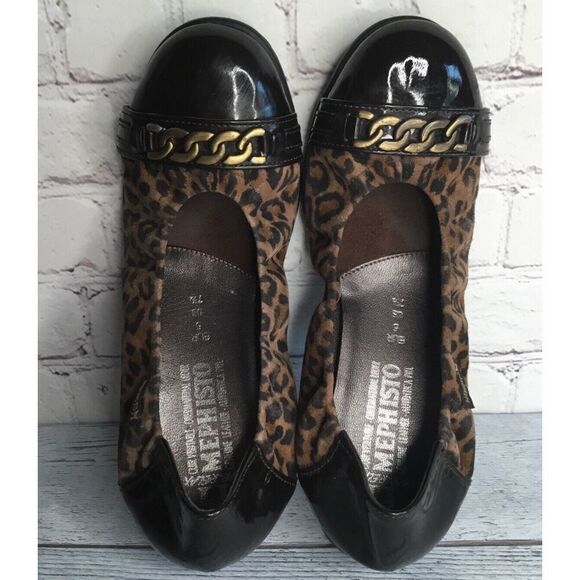 Mephisto Flats Womens‎ 7,5 Slip on shoes Ballet Flats Leopard Print Chain Decor - Picture 1 of 12
